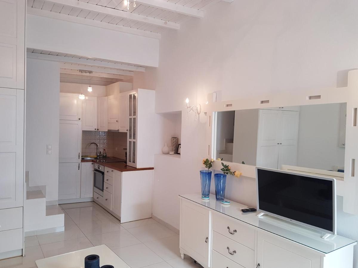 Nn Mykonos Downtown Deluxe Apartment