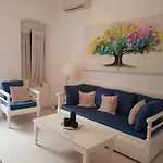 Nn Mykonos Downtown Deluxe Apartment